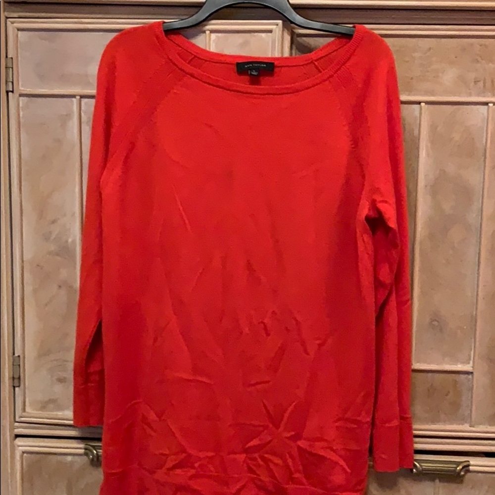 NWB Ann Taylor sweater, smoke & pet free home